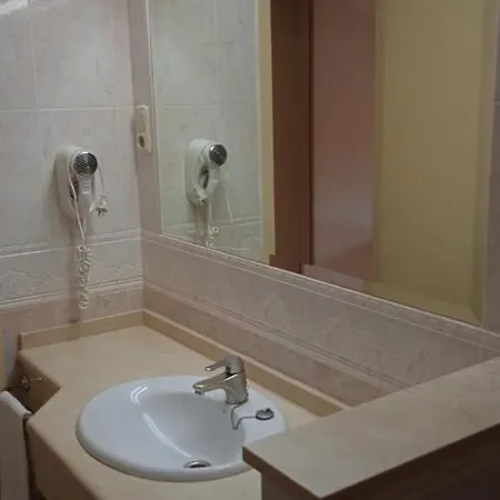 Primera Linea Playa Y Vista Mar Pyr 10 Floor Apartment *